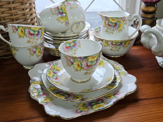 Royal Standard Part teaset