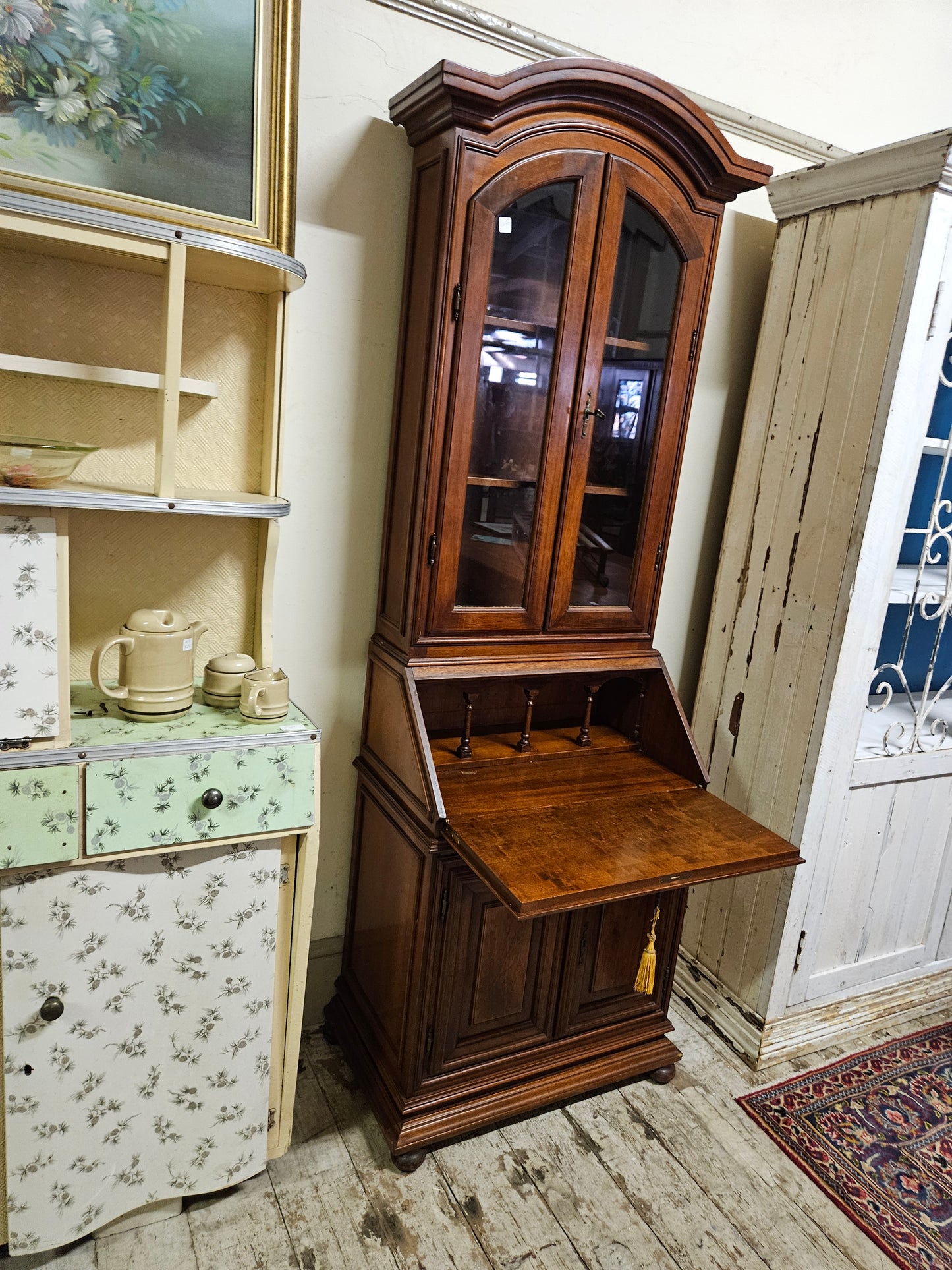 Tall narrow cabinet